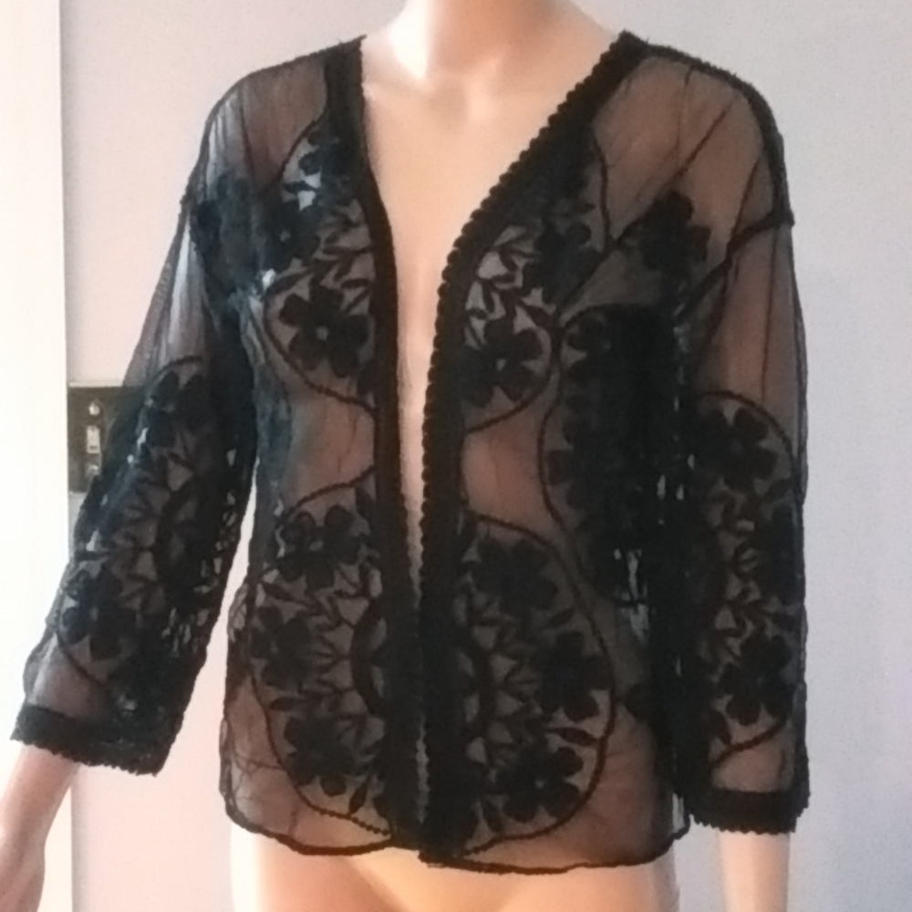 NWT black lace bolero top large